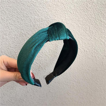 Load image into Gallery viewer, Velvet twisted knot head band
